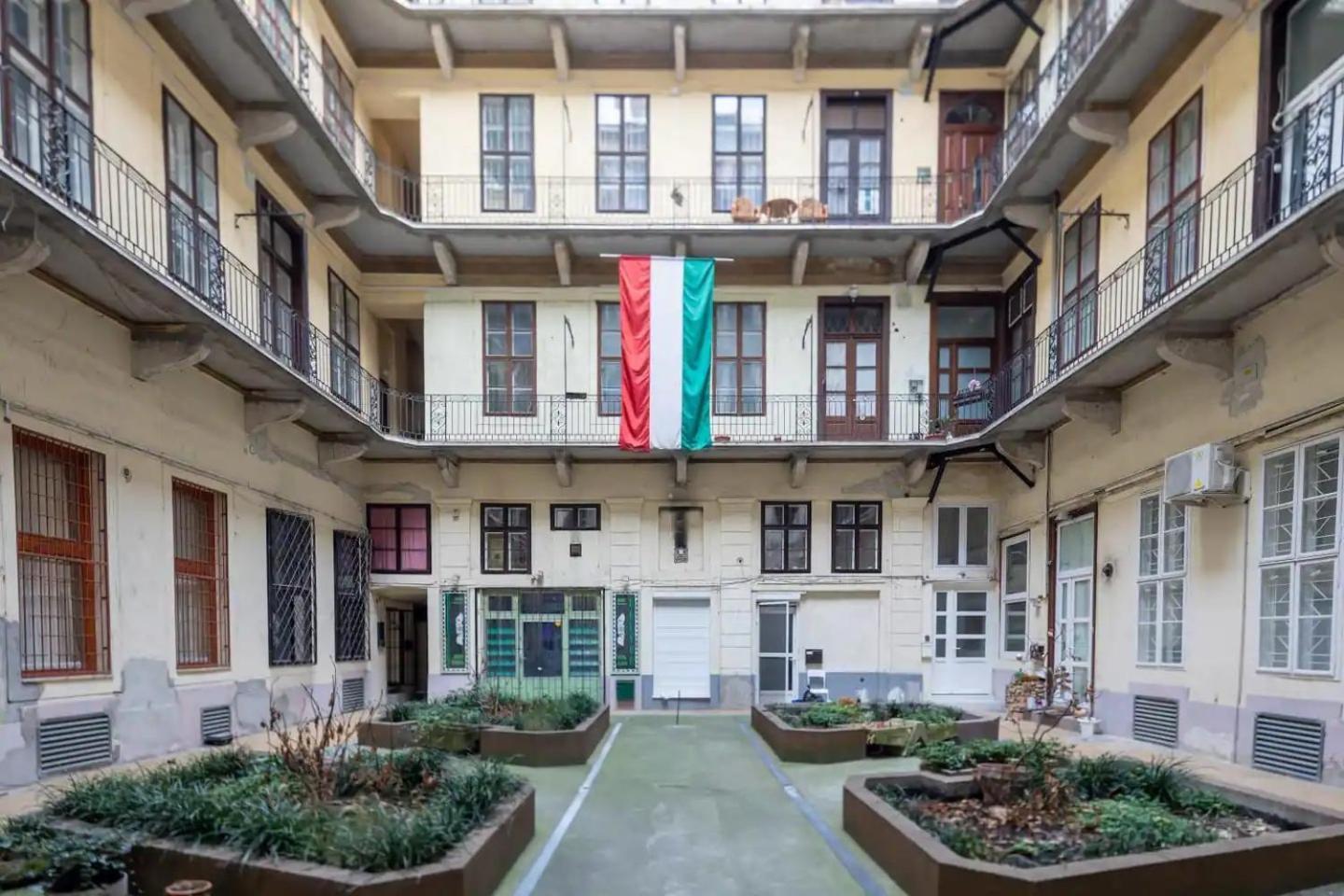 Vamhaz Boulevard Apartments — Photos 2